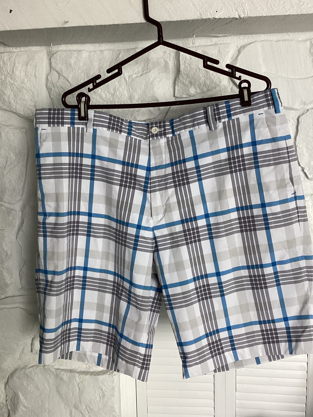 Nike Men's Plaid Flat-Front Shorts - White, Gray & Blue